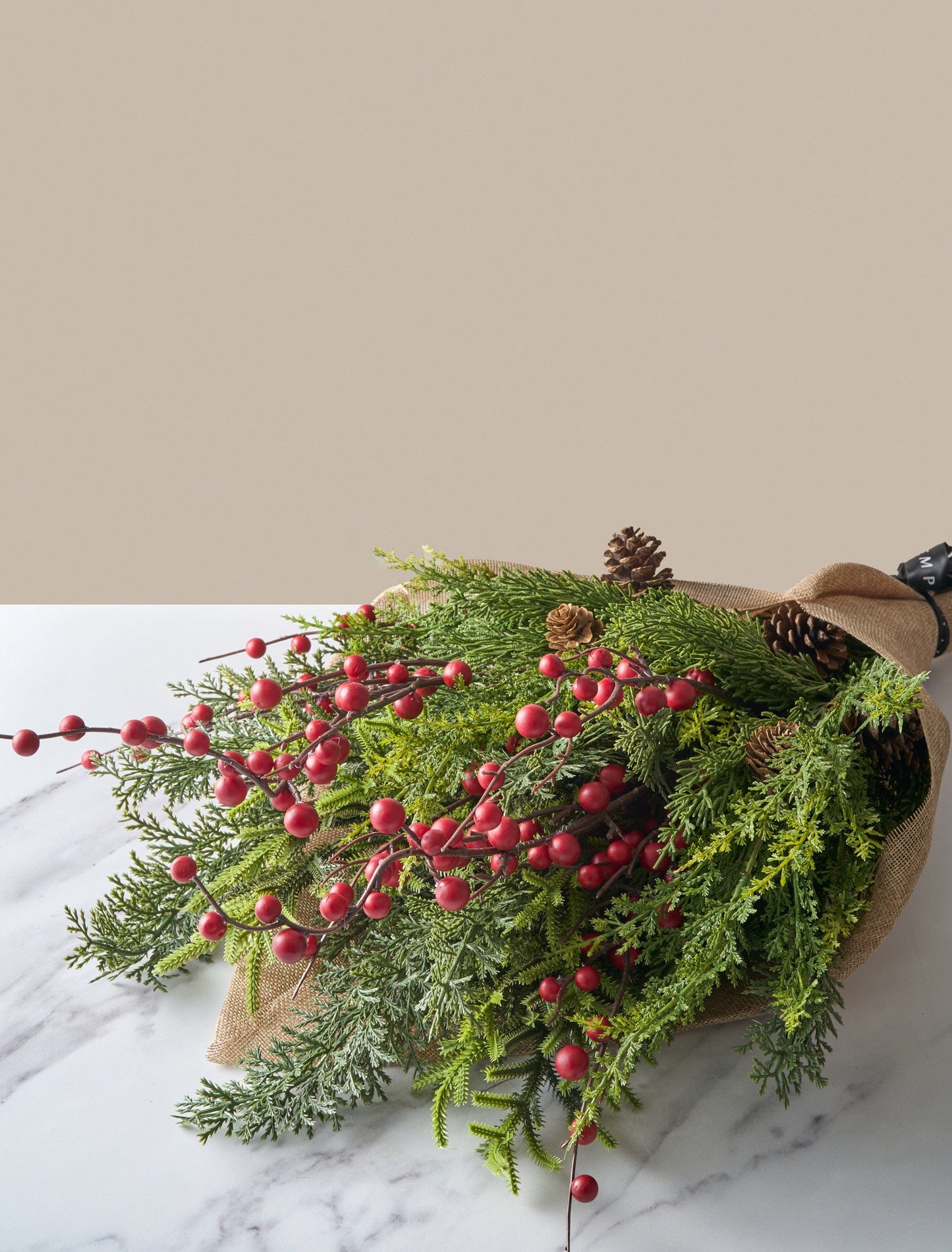 Plantes artificielles Fougères d’hiver & Baies rouges