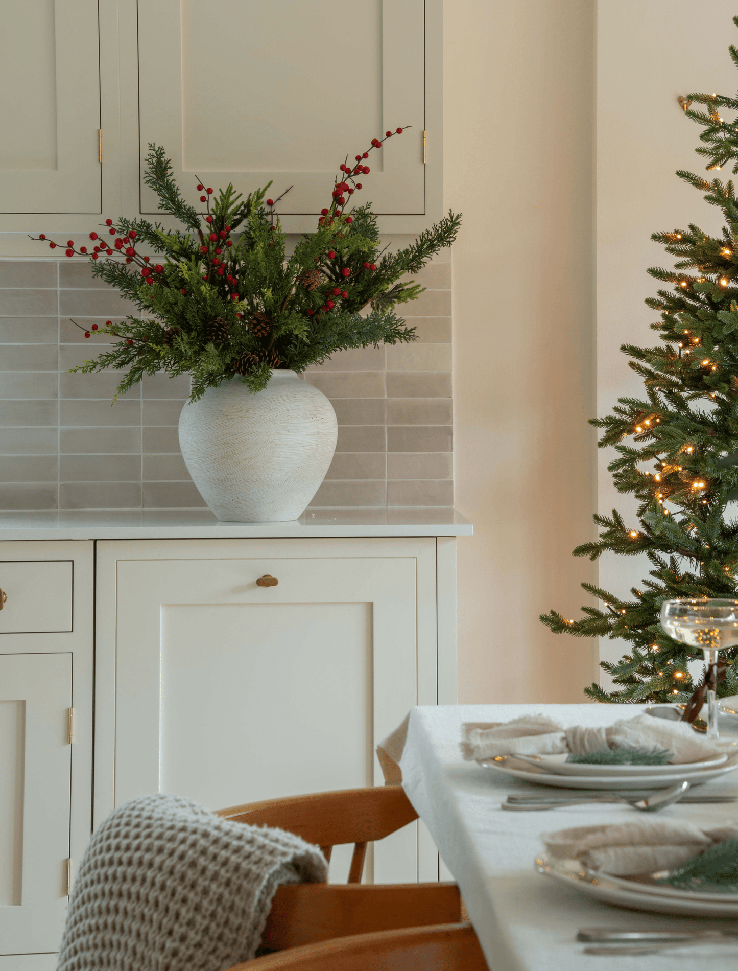 Plantes artificielles Fougères d’hiver & Baies rouges